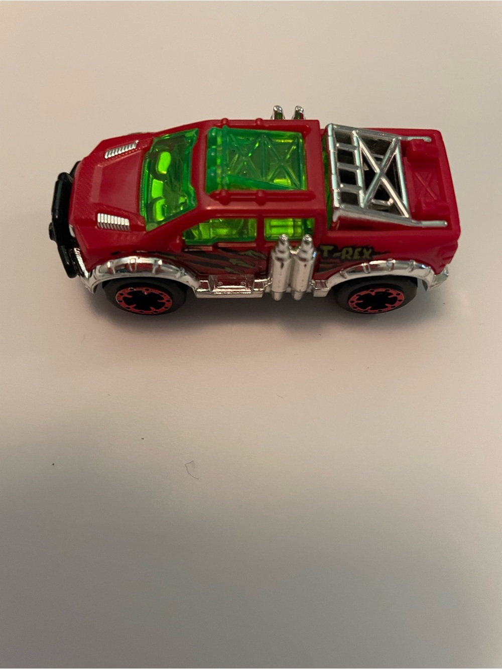 Zuru Red Truck Machines T-REX Attack Vehicle Car 1:64 Scale Red Wheels